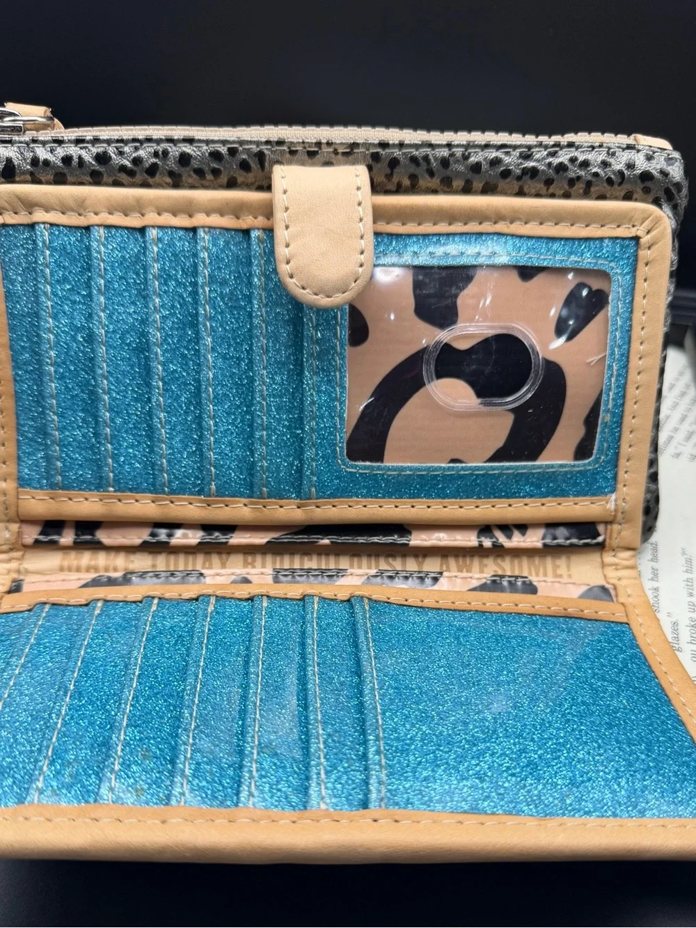 Consuela wallet black